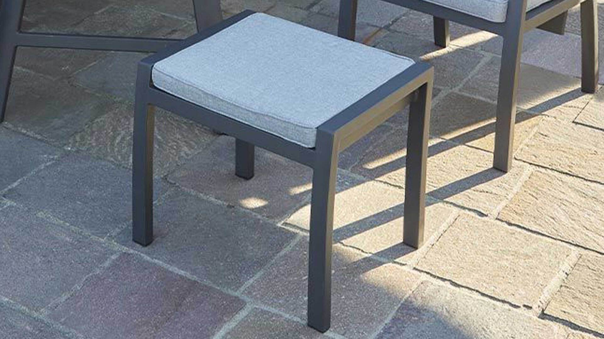 Garten Hocker Bondino