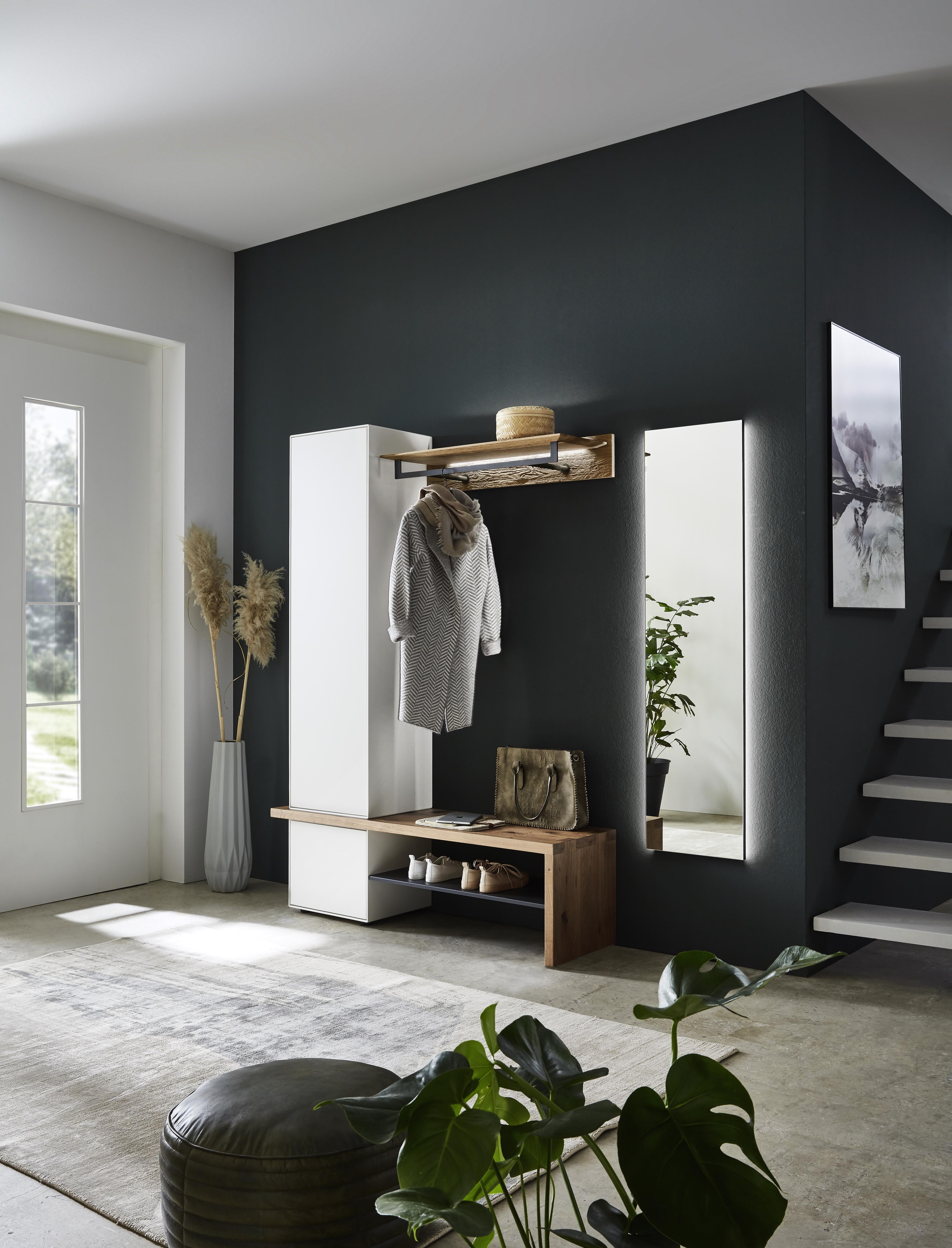 Garderobe "Velko"