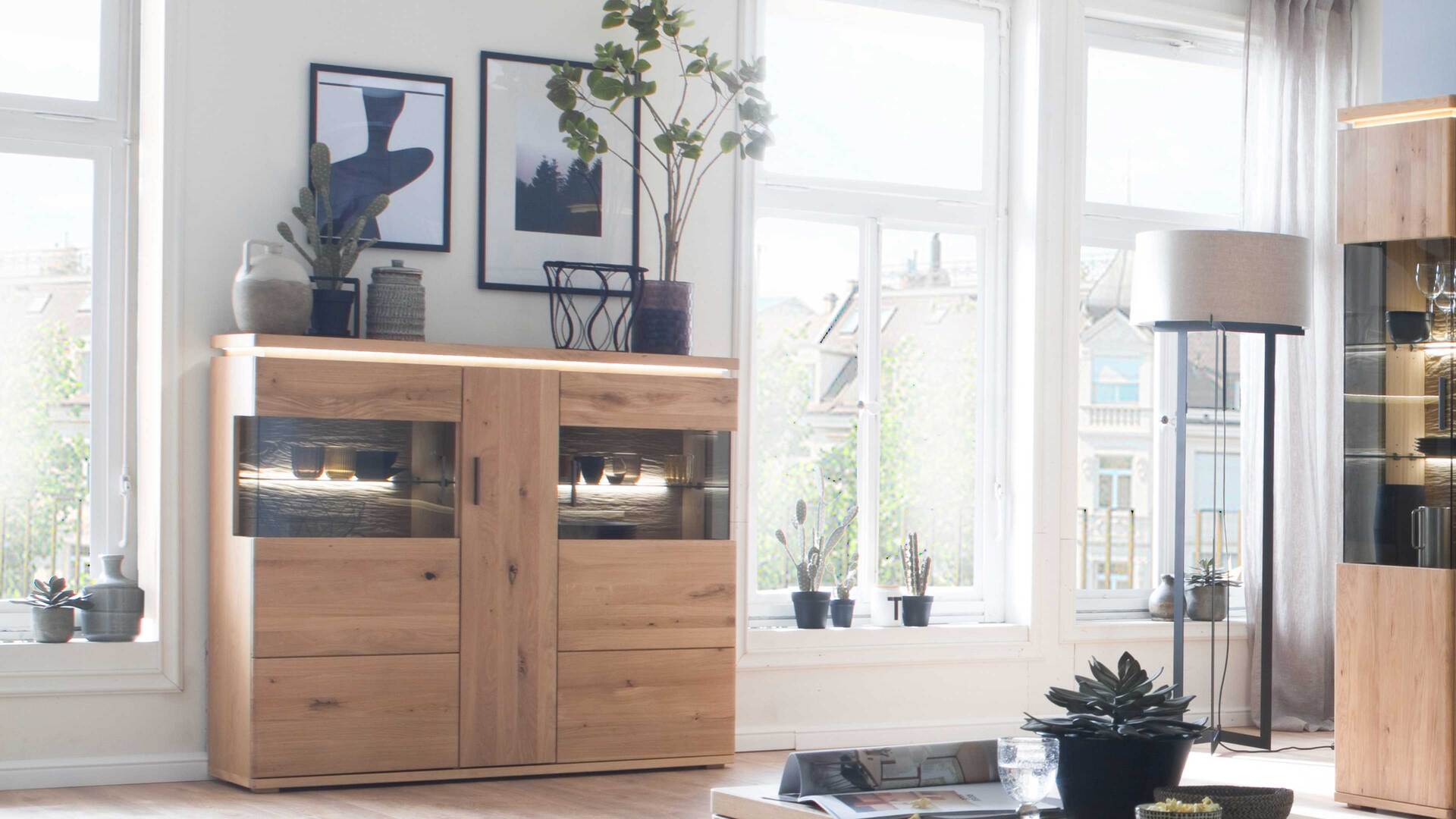 Wohnprogramm Barcelona - Highboard