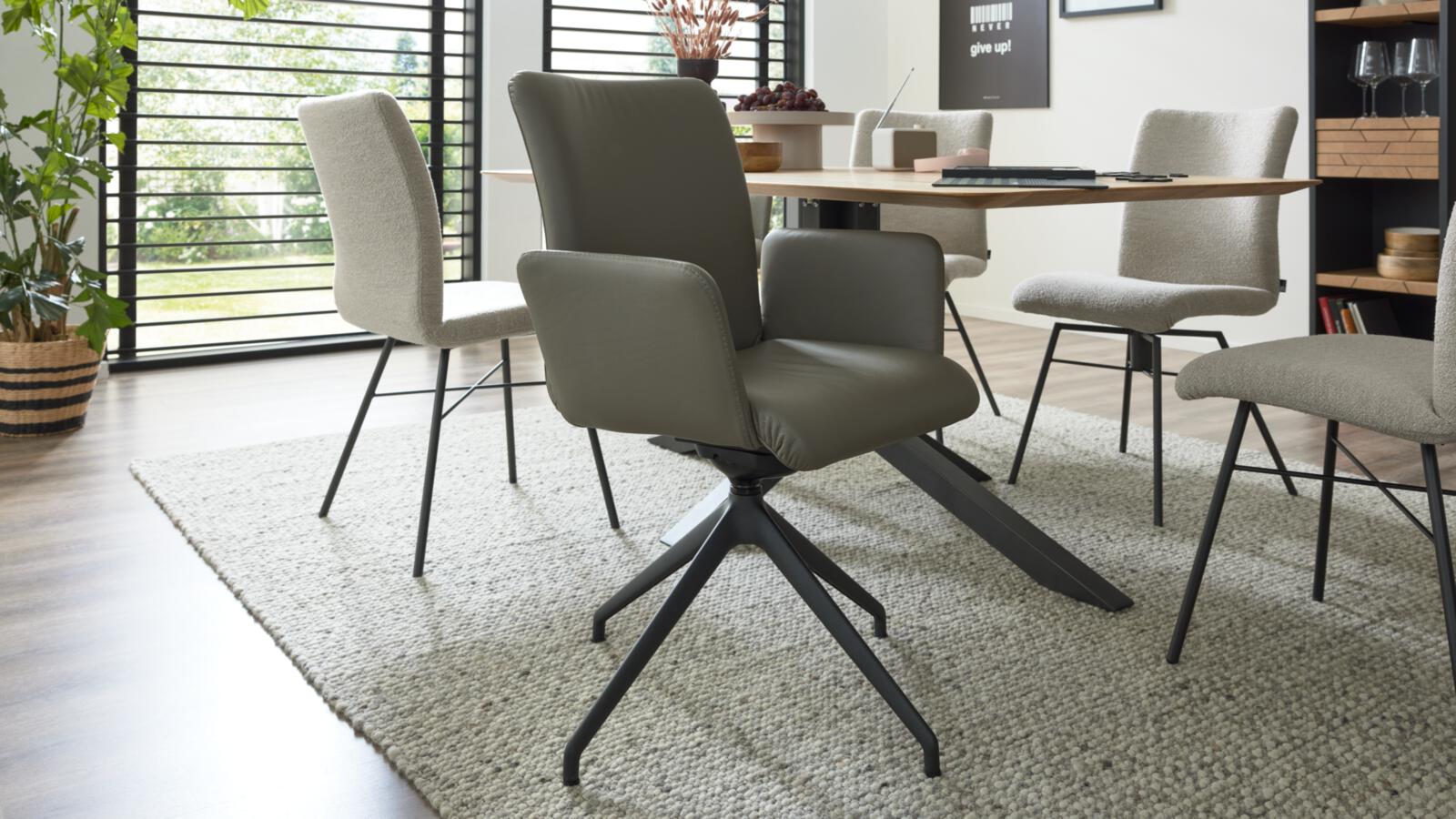 Interliving Armlehnstuhl Serie 5115