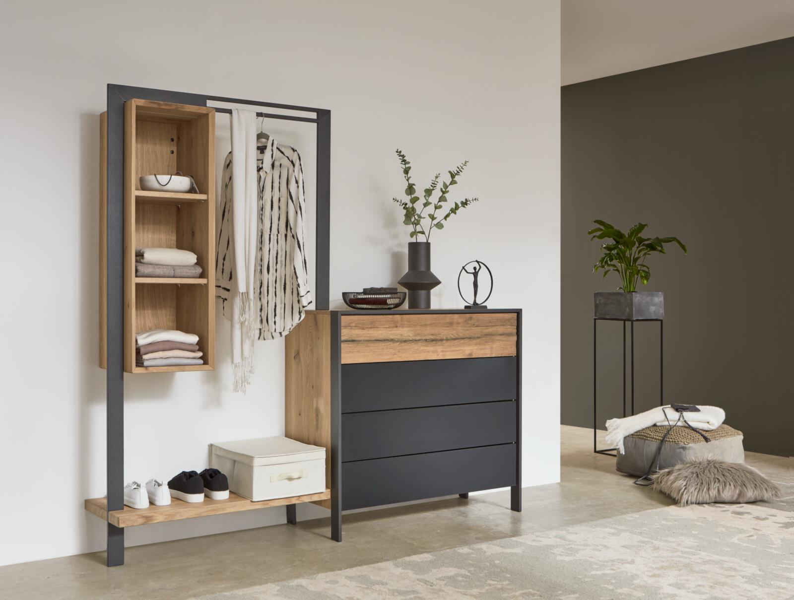 Anstellgarderobe